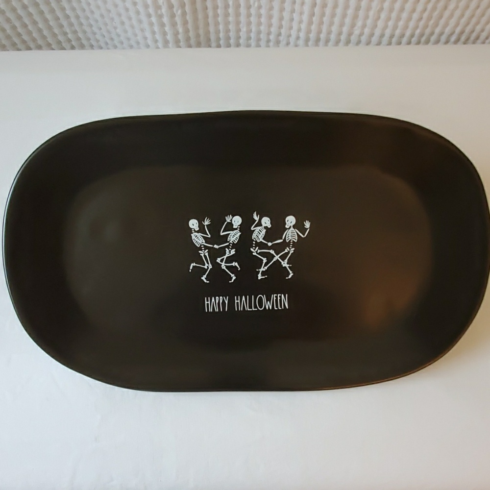 RAE DUNN "Happy Halloween" plate